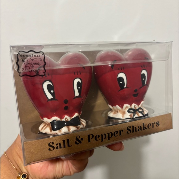 Johanna Parker Heart Salt & Pepper Shakers - Picture 3 of 4